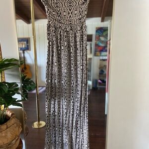 Elegant Black and Cream Patterned Maxi Dress